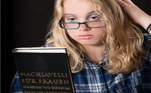 How can you choose the best glasses for teenager?